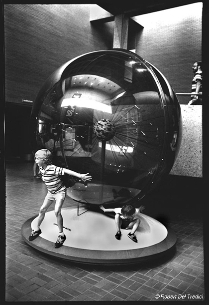 A1. Model of the Uranium Atom. A1. Model of the Uranium Atom.